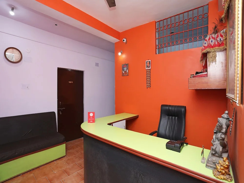 Oyo Flagship 30922 Hotel Aditya Inn