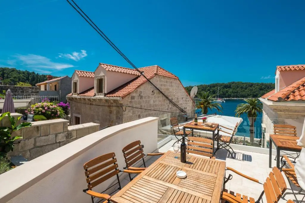 Casa Antika Suites