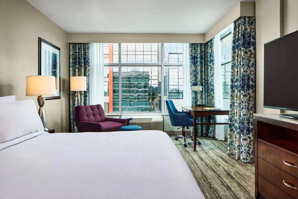Hilton Garden Inn Nashville Downtown Convention Center