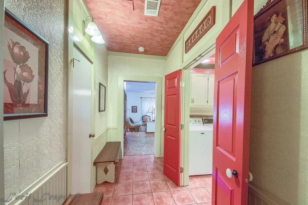 Carl Bellmer TS 360 - 2 Br Home
