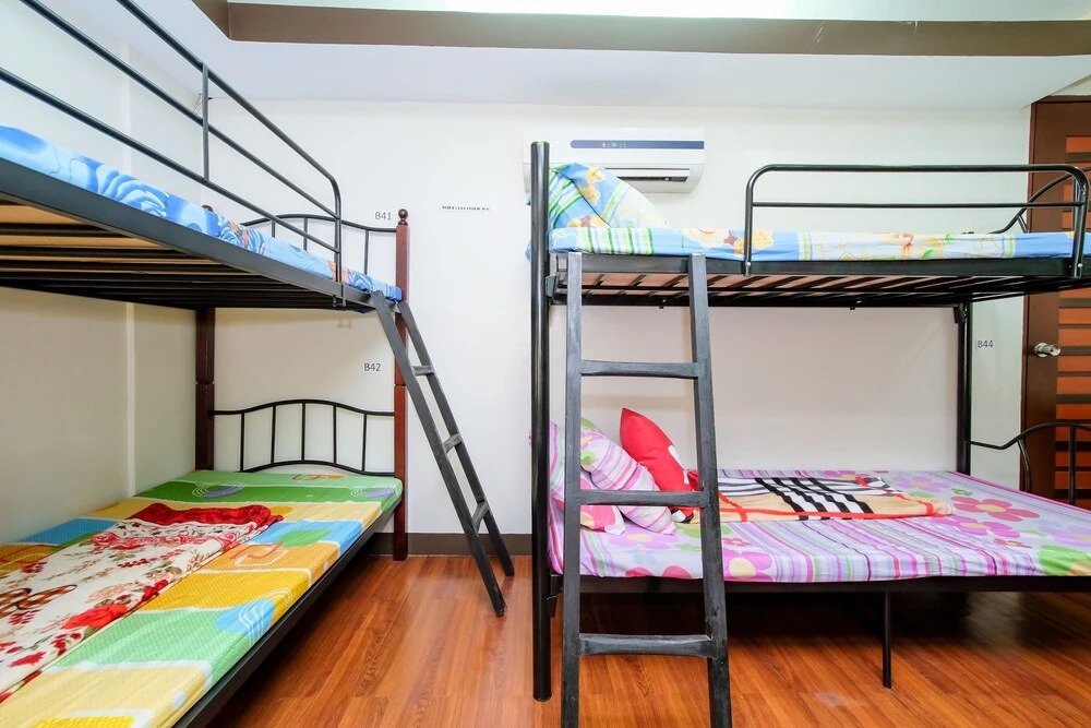 ZEN Hostel Quirino Ave. Malate