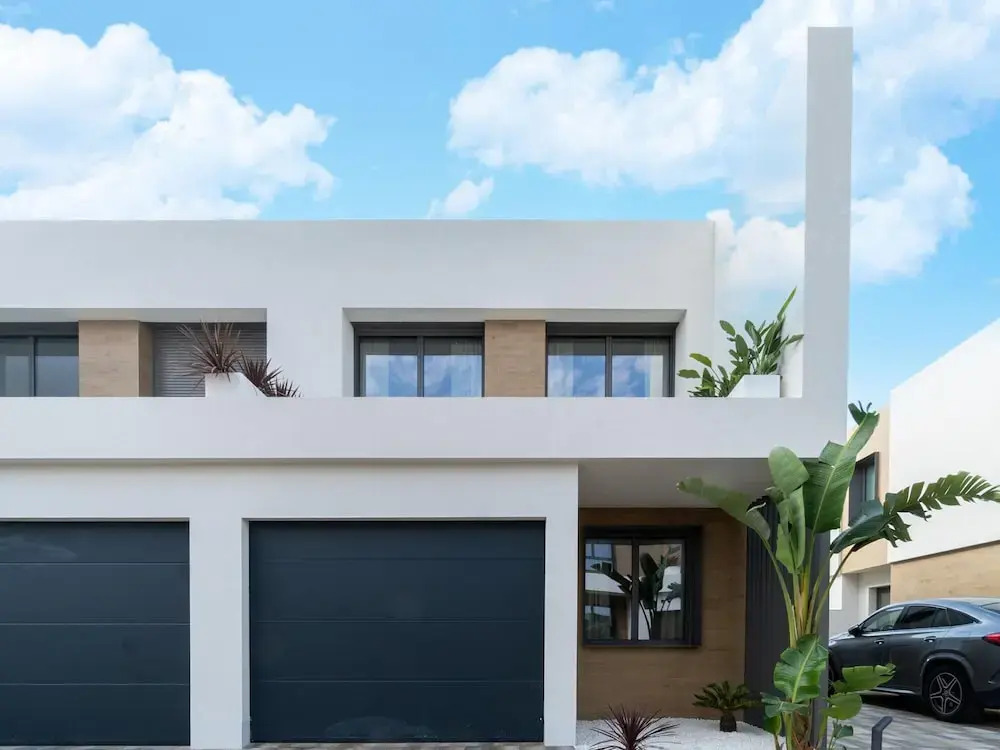 Sunny Villa by Platja Ardiaca