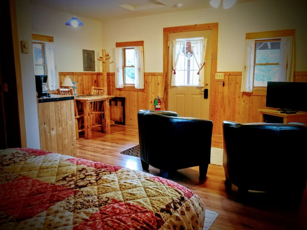 Homestead Cabin Resort