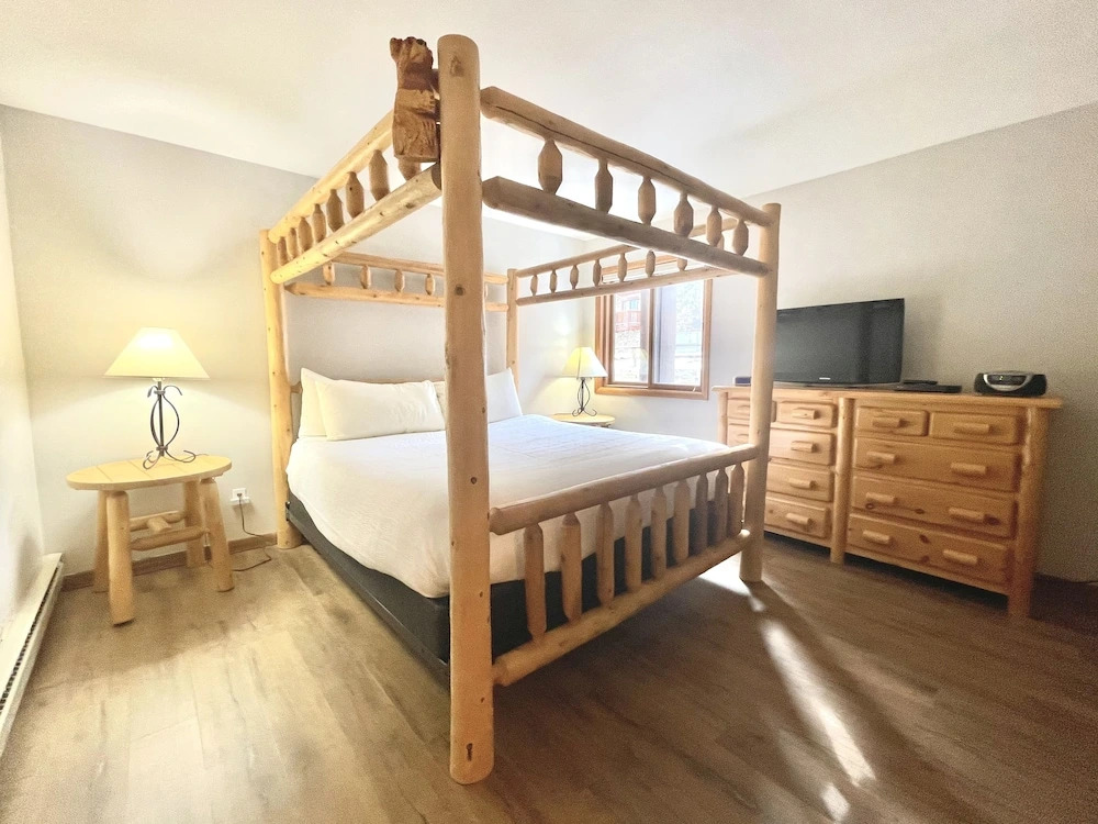 Park Place 104C 2 BR