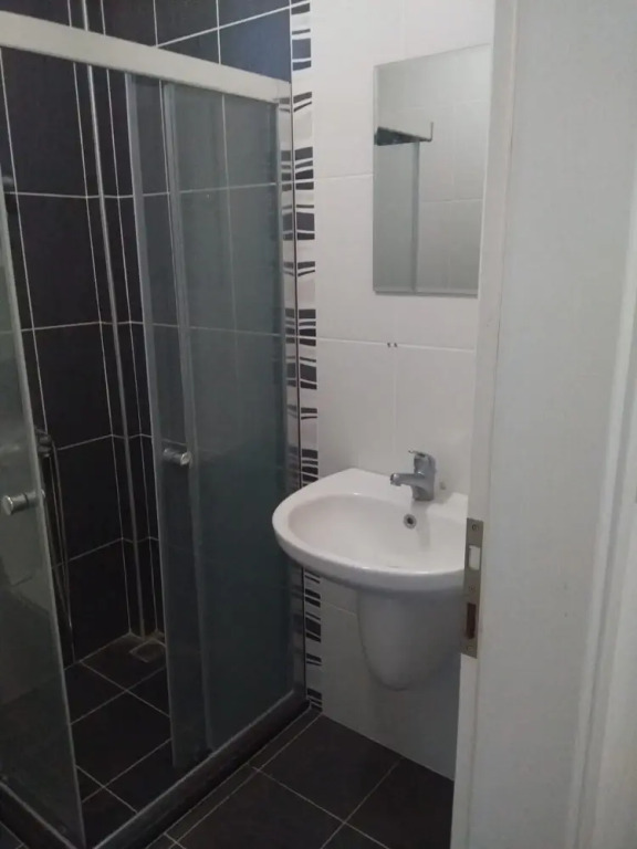Paddys Apartments, Hisarönü