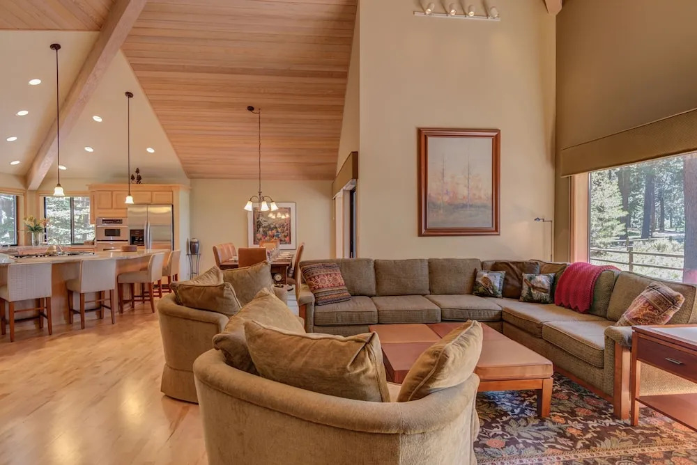 Pole House #14 by Village Properties at Sunriver