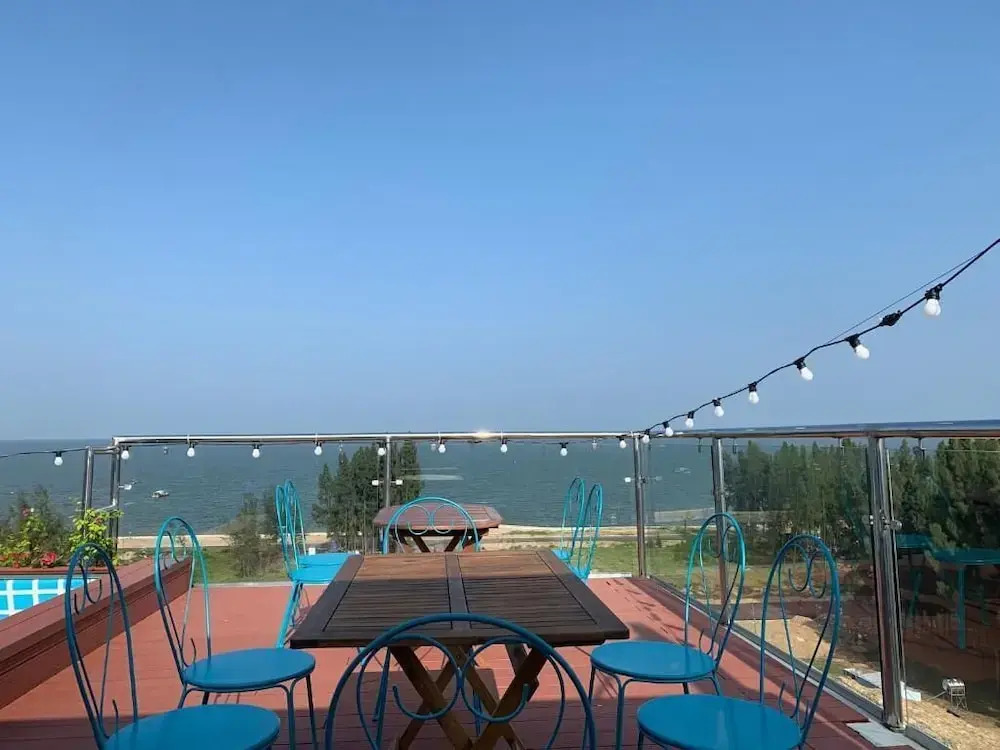 AQUA Hotel - Hải tiến Resort
