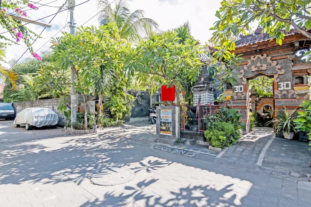 ZEN Rooms Sunshine Dewi Sartika