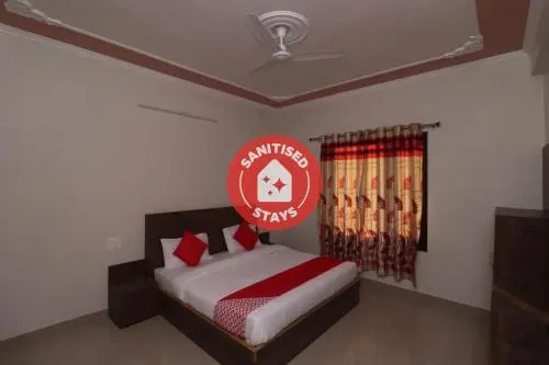 The Royal Resort by OYO Rooms