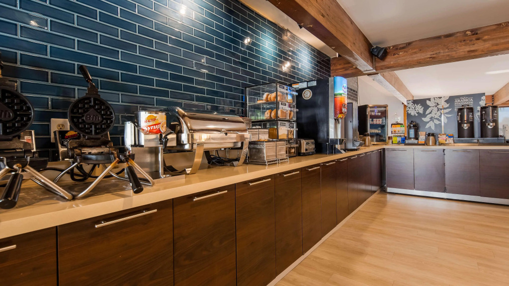 Best Western Plus Novato Oaks Inn