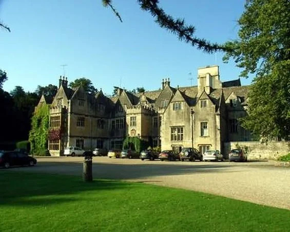 Bibury Court
