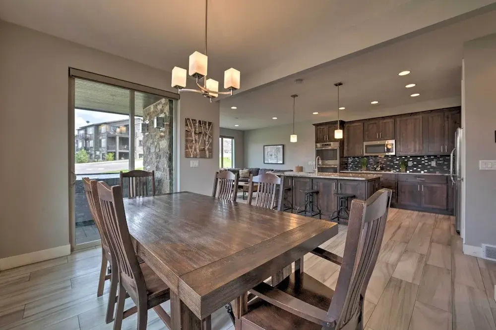 Modern Huntsville Resort Retreat w/ Deck & Hot Tub