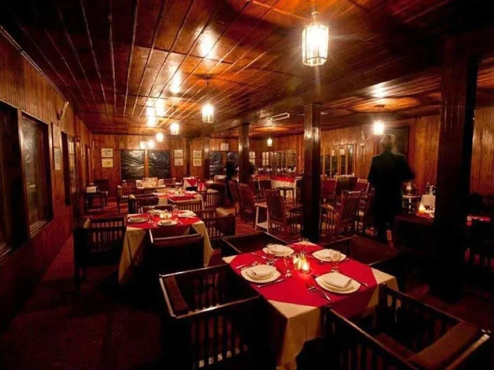 Hotel Nedous