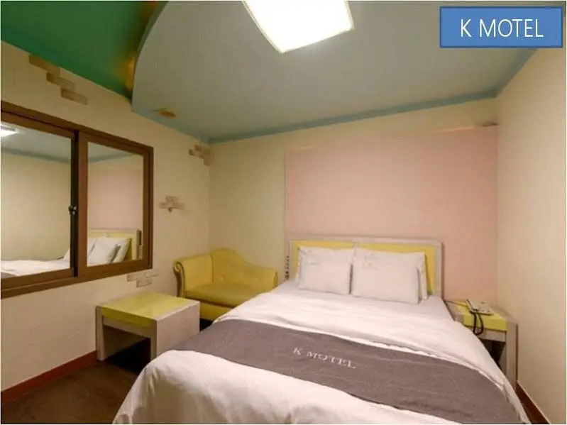 M Motel