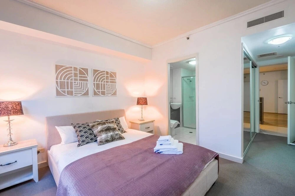 Oaks Brisbane Casino Tower Suites