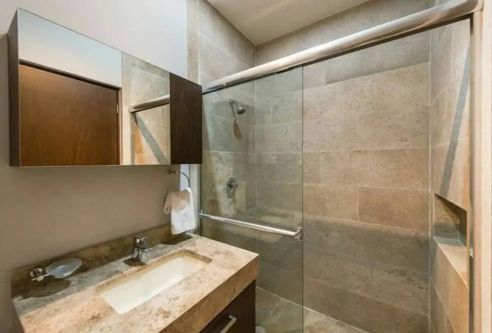 APARTAMENTO DE LUJO 5 min de 5ta y playa
