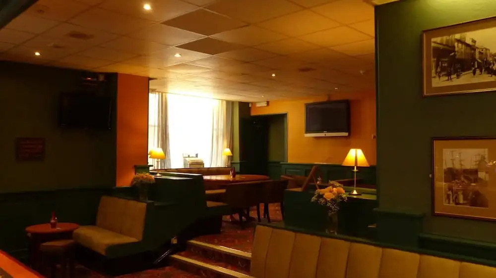 The Waverley Hotel