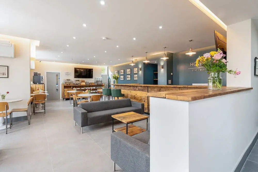 Hotel DC, Stratford