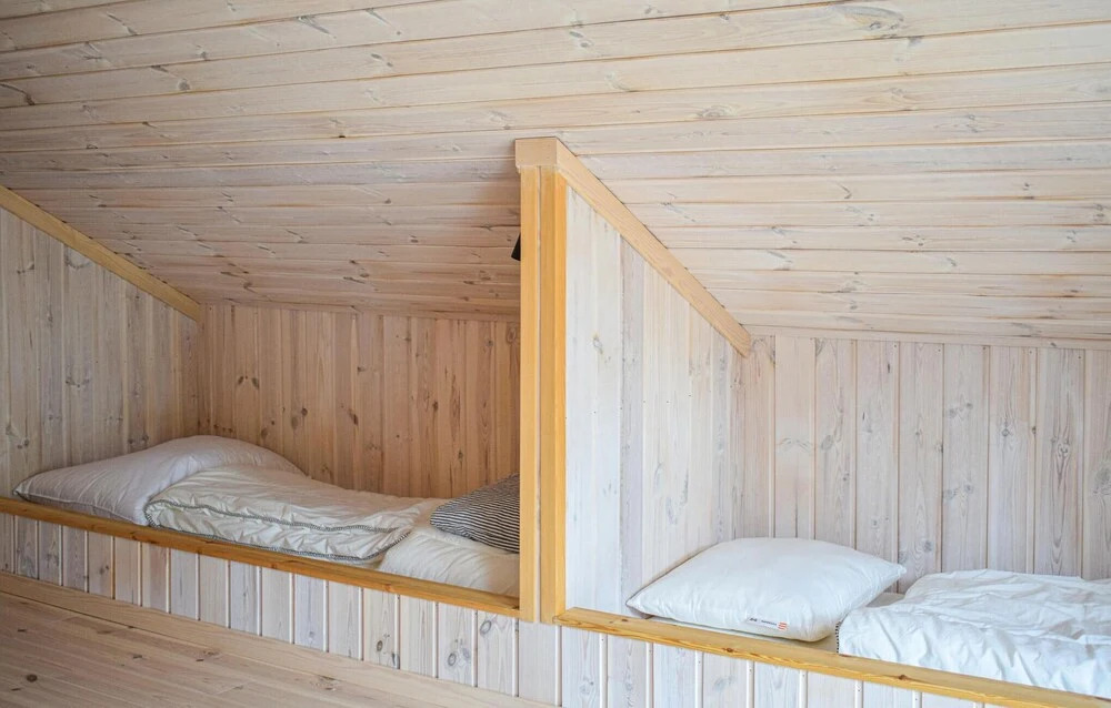 Beautiful Home In Skare With Wifi