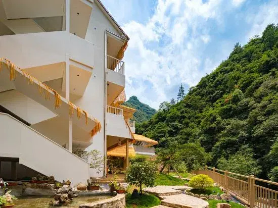 Anji Sujian • Suxi Yuye Yujifeng Hot Spring Resort Hotel (Zhebei Grand Canyon Branch)