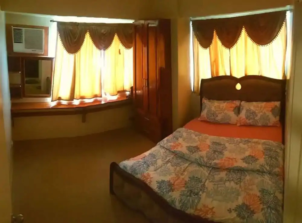 Roy's Condo Pad