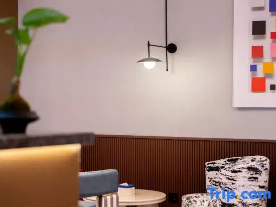 1027 Design Hotel (Jinan Quancheng Plaza Qilu Hospital)
