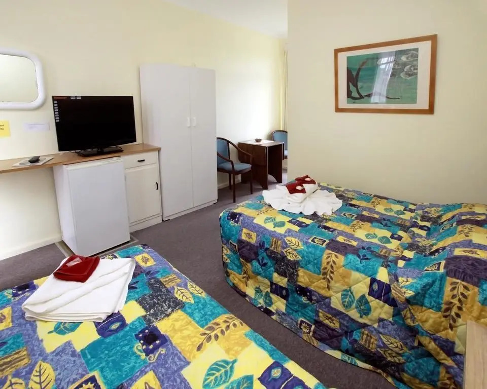 Norfolk Pines Motel
