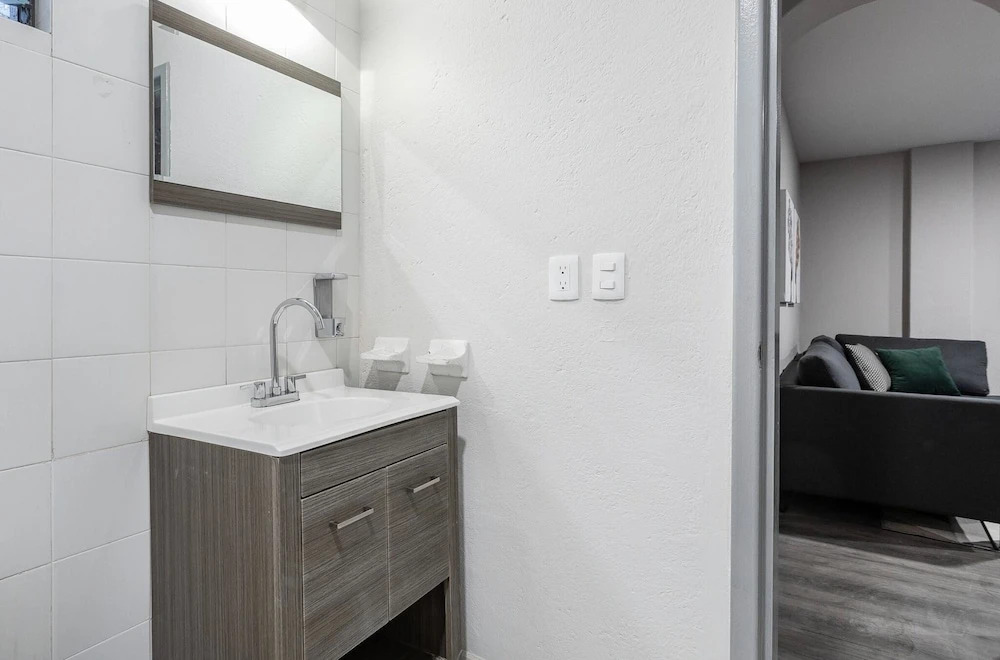 Tampico Apartments