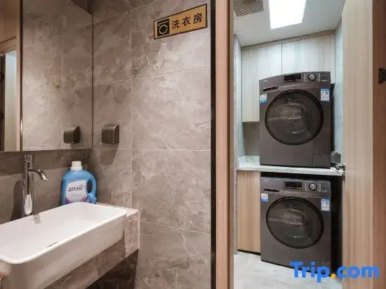 Sea Dream Hotel (Nanjing Olympic Sports Center Yingtian Street Subway Station Branch)
