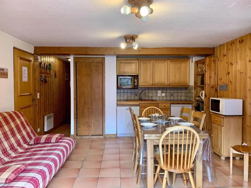 Appartement La Clusaz, 3 pièces, 6 personnes - FR-1-437-84