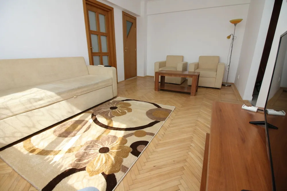 EYTAL Bucharest Central Apartment