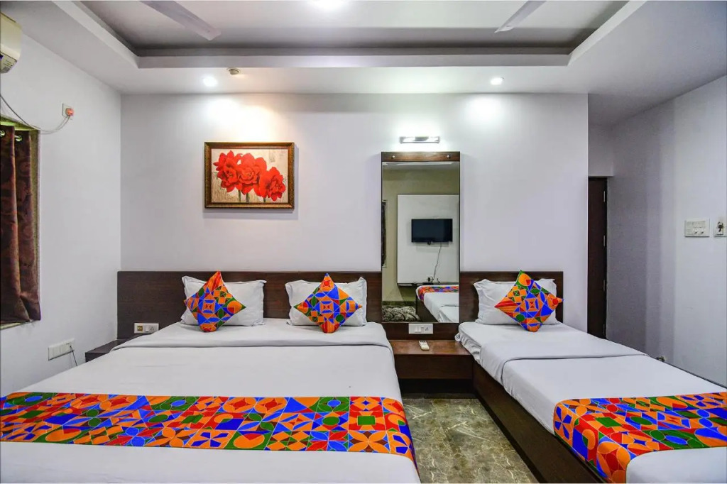 FabHotel Rani Tower - Chinar Park