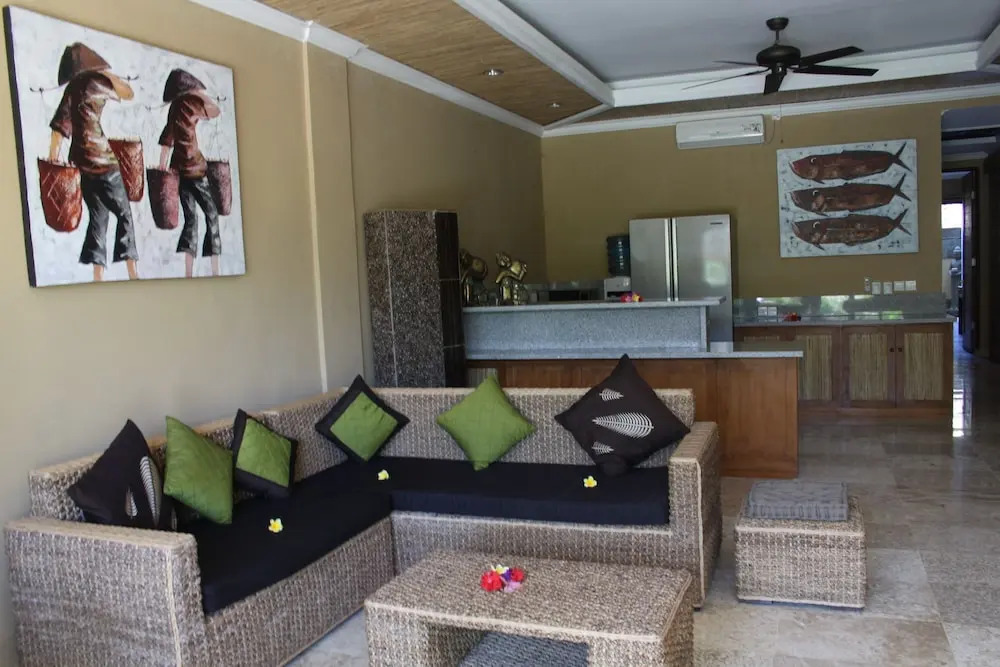 Bayshore Residence