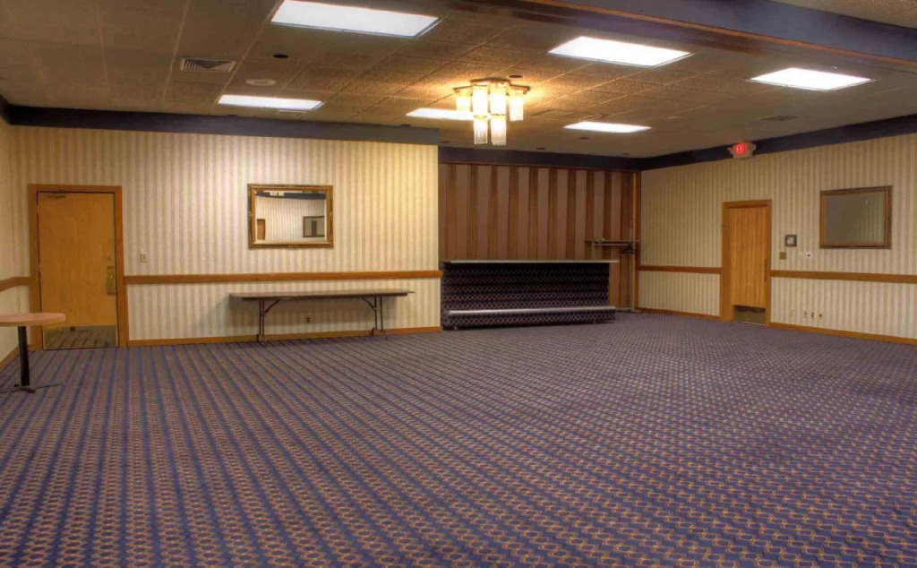 Best Western Woodhaven Inn
