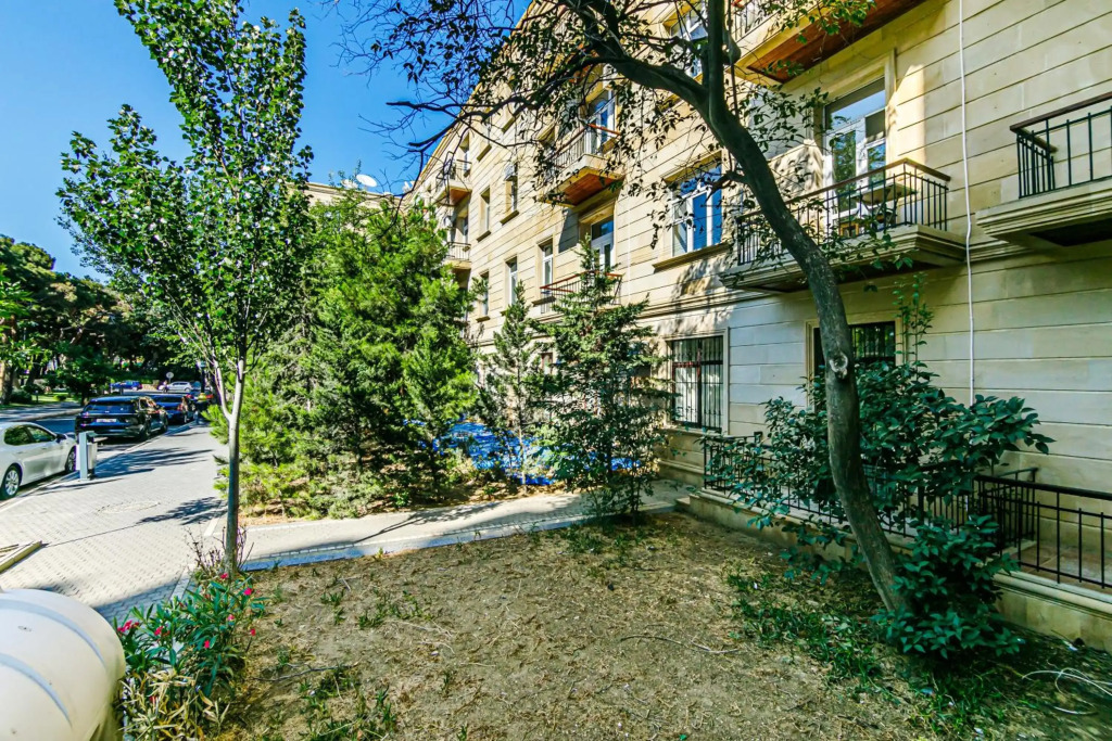 Azneft Royal Suite Apartment Sea View