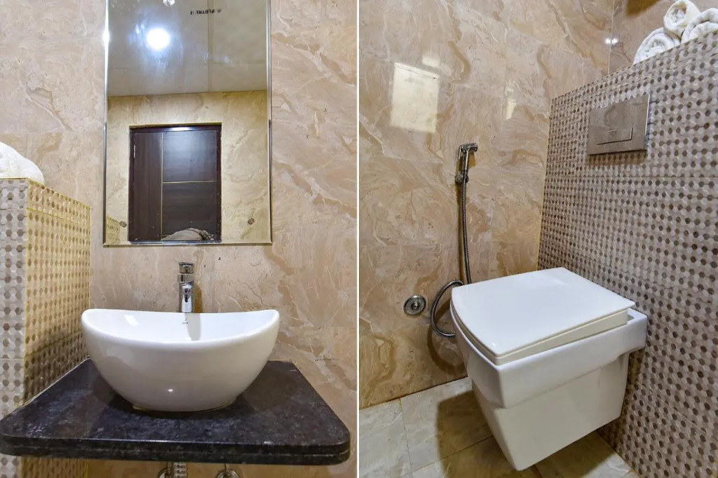 FabHotel Pink City - World Trade Park