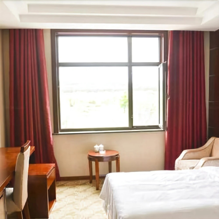 Lingyun Holiday Hotel Weichang