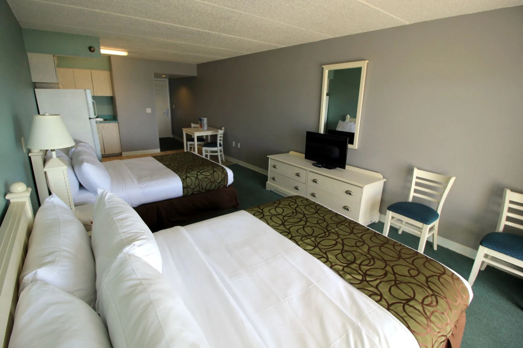 Sugar Sands Beachfront Hotel, a By The Sea Resort