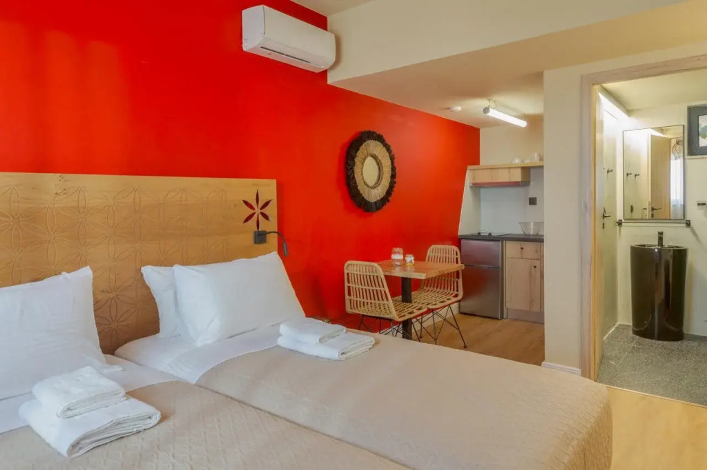 Driades Luxury Apartments by Estia