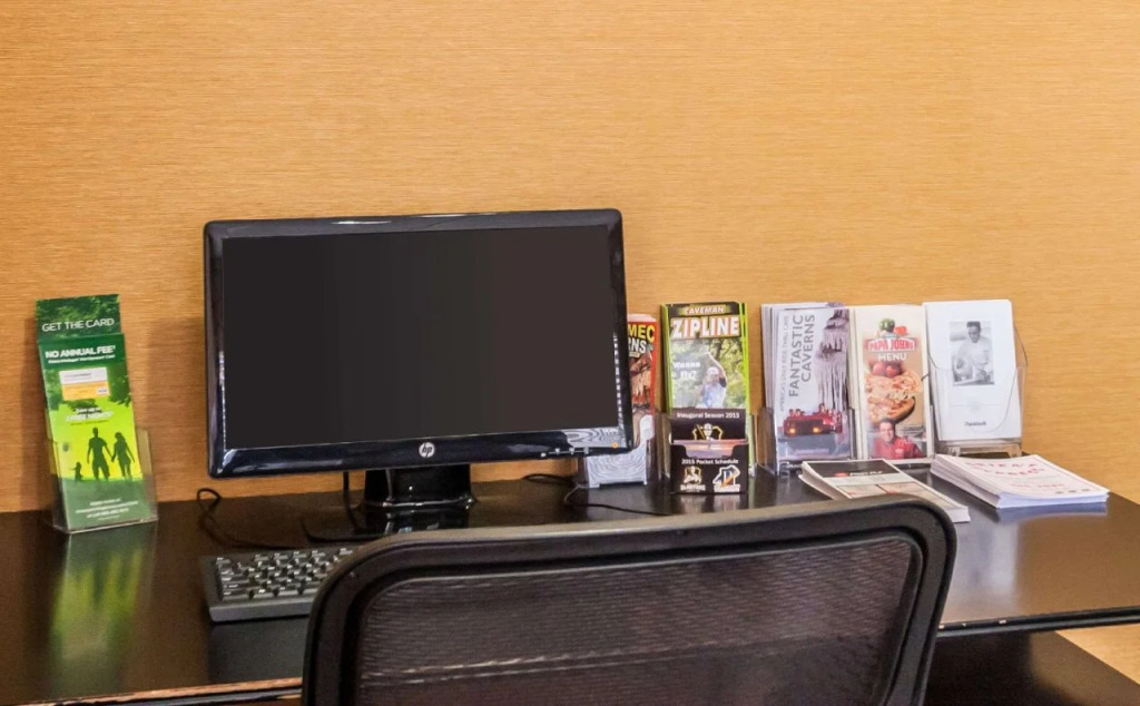 Holiday Inn Express & Suites Joplin Southeast by IHG