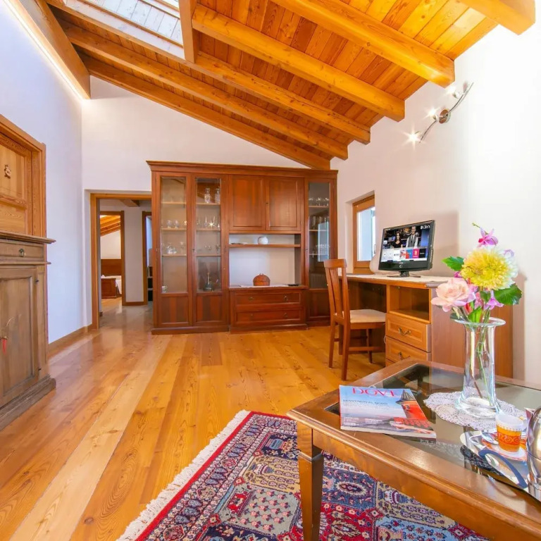 Il Lago Blu Loft With Pool