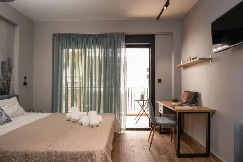 Tzes City Suites