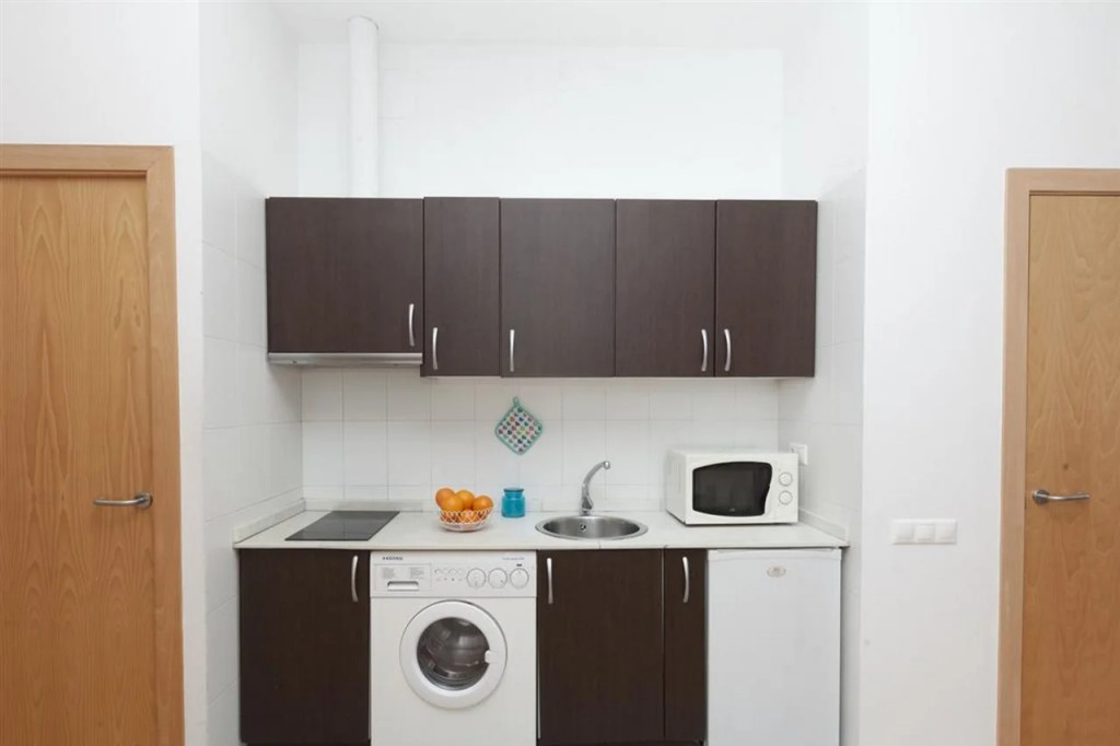 Happy Apartments