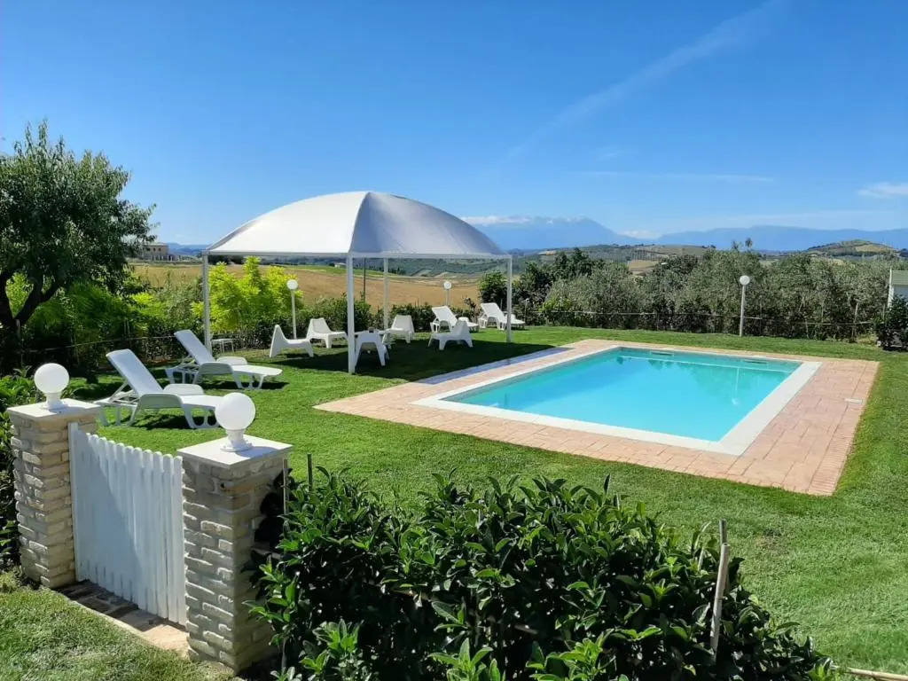 I Tre Laghi Countryhouse 14 posti letti Cottage 10 posti letti