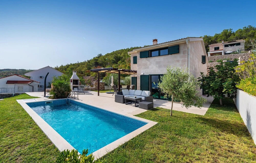Awesome Home In Vinjerac