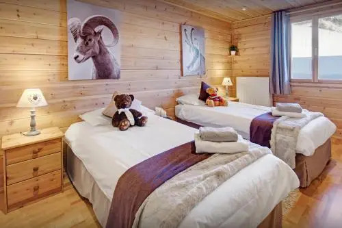 Chalet des Momes - OVO Network
