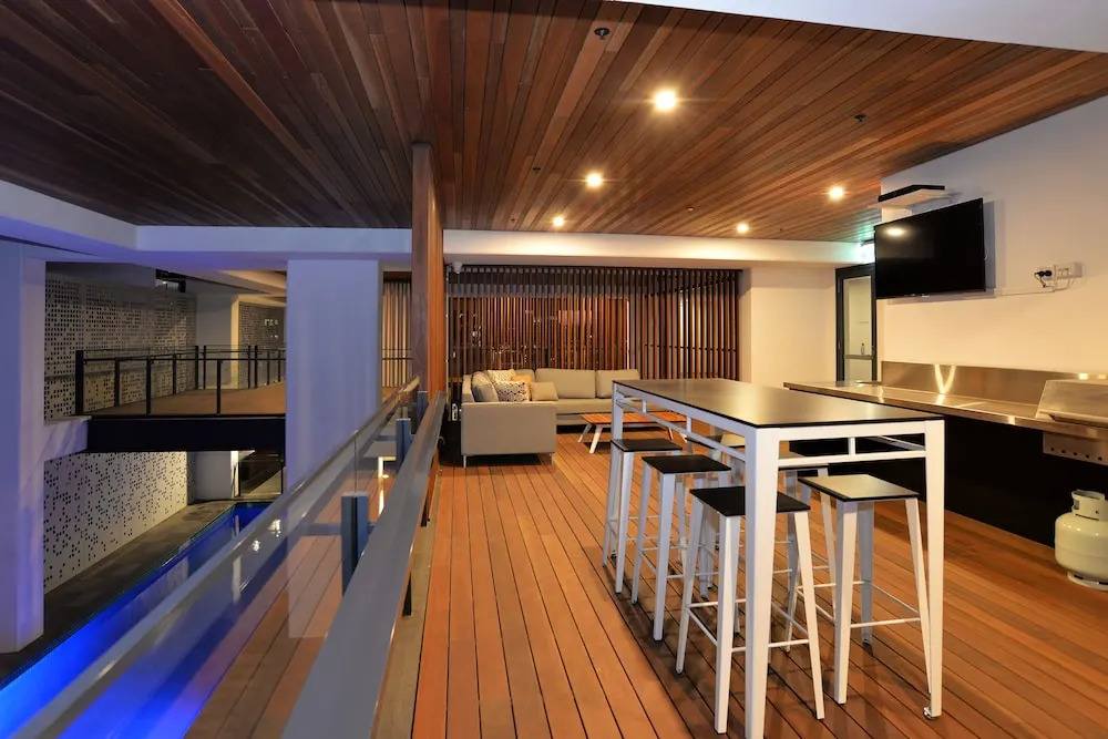 Hope Street Apartments by CLLIX