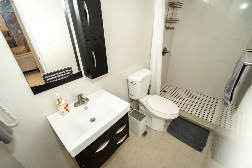 Lovely apartment with laundry & Parking