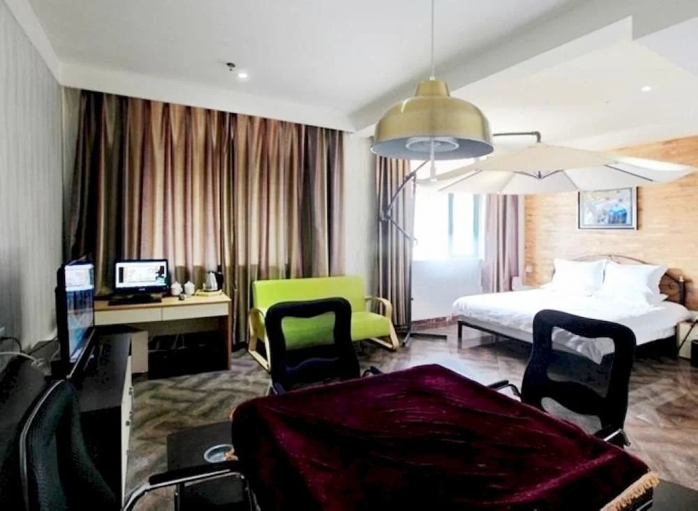 Blue Mountain Hotel