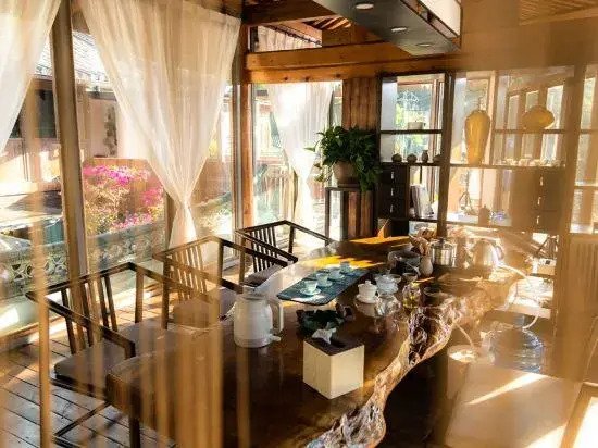 Rulai Yunshui Inn